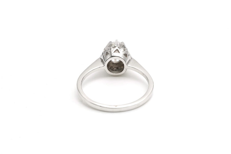 Bague 50 Bague contemporaine en or blanc 18 carats sertie d'un zirconium 58 Facettes B712