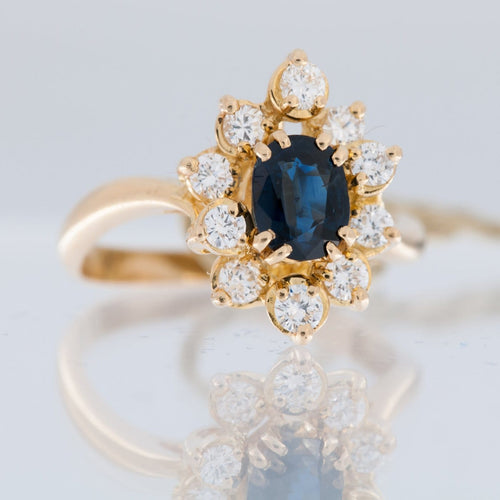 53 Bague française en or jaune 18 carats, diamants et saphir 58 Facettes A1615