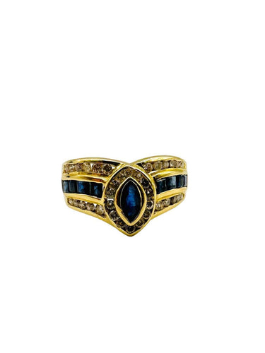 53 Bague couronne en or jaune, saphir et diamants 58 Facettes BAGUE007