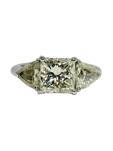 54 Bague en or blanc 18K et diamants 3,70 ct 58 Facettes 2192