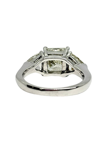 54 Bague en or blanc 18K et diamants 3,70 ct 58 Facettes 2192