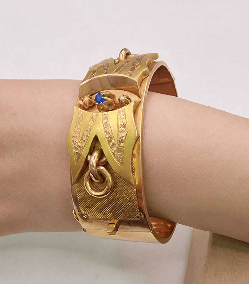 Bracelet jonc ancien en or 14 ct 58 Facettes CV-118