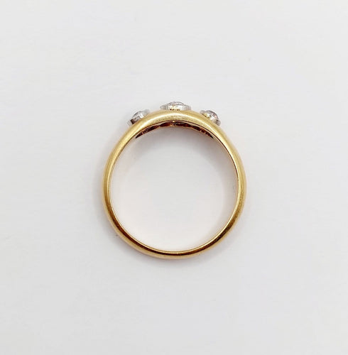 57 Bague jonc antique en or 18k et platine, diamants 58 Facettes A07684