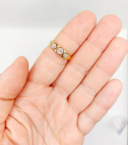 57 Bague jonc antique en or 18k et platine, diamants 58 Facettes A07684