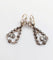 Dormeuses victoriennes - Boucles d'oreilles en or 18k, argent et diamants 58 Facettes A07687