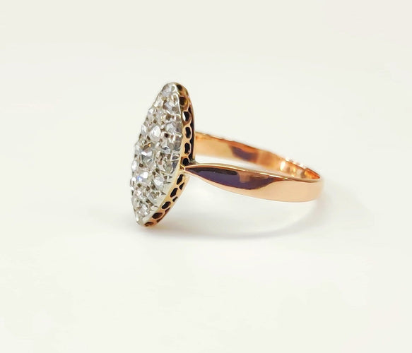 56 Bague marquise en or rose, platine et diamants 58 Facettes Marq.2344