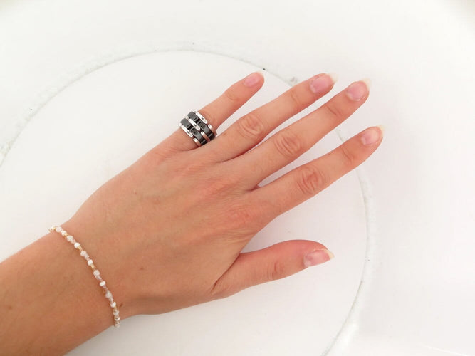 45 Chanel - Bague Ultra GM en céramique noire et or blanc 58 Facettes 276575
