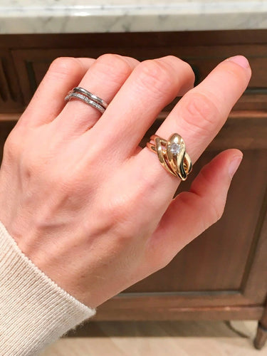 53.5 Bague serpent ancienne en or jaune 18K et diamant 58 Facettes 281