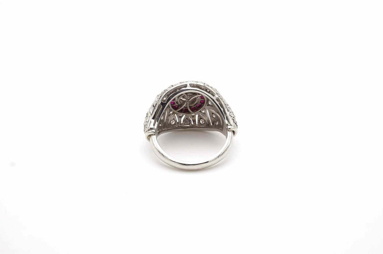 Bague 53 Bague dôme en platine avec diamants et rubis 58 Facettes 24716