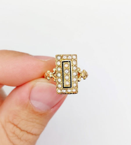Bague 52.5 Bague marquise victorienne en or rose, perles et émail noir 58 Facettes A07698