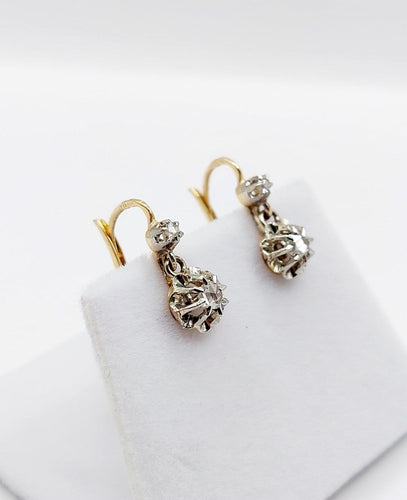 Dormeuses - Boucles d'oreilles en or 18k et diamants taille rose 58 Facettes A07699