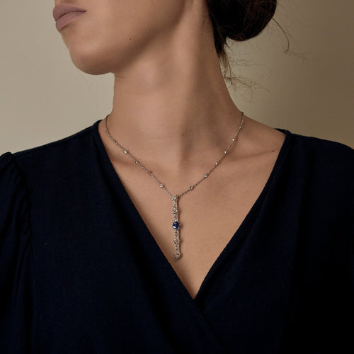 Collier pendentif en or blanc, saphir et diamants 58 Facettes B260469