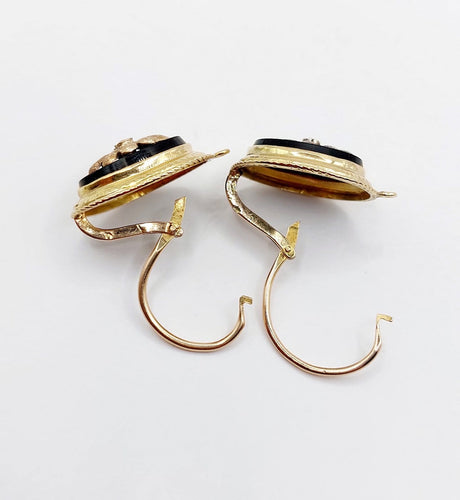 Dormeuses victoriennes - Boucles d'oreilles en or 18k, onyx et perles 58 Facettes A07706