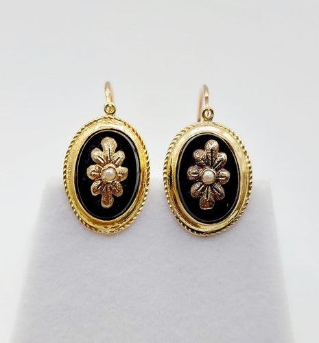 Dormeuses victoriennes - Boucles d'oreilles en or 18k, onyx et perles 58 Facettes A07706
