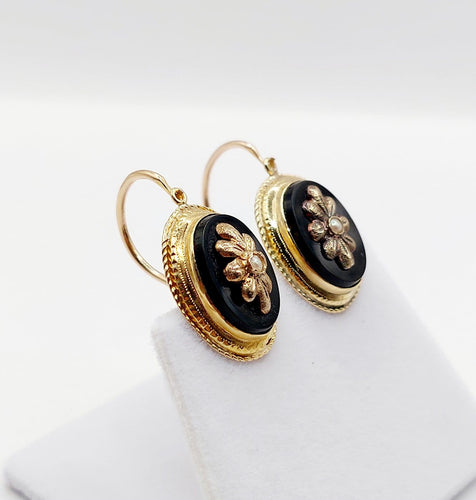Dormeuses victoriennes - Boucles d'oreilles en or 18k, onyx et perles 58 Facettes A07706