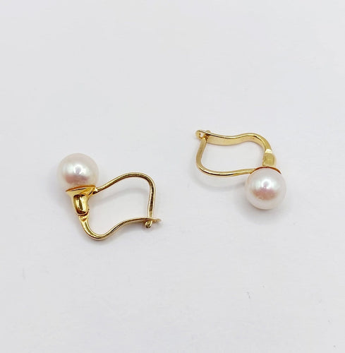 Dormeuses vintage en or 18k et perles 58 Facettes A07710