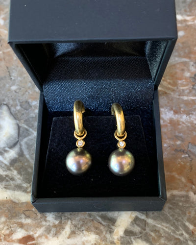 Créoles - Boucles d'oreilles en or jaune, perles de Tahiti et diamants 58 Facettes BO266