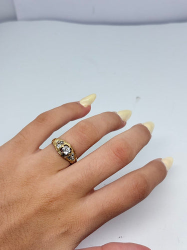 53 Bague ancienne en or jaune 18K et diamants 0,70 ct 58 Facettes 1396
