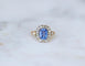 50.5 Bague marguerite en or rose, saphir de Ceylan et diamants 58 Facettes