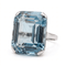 56 Bague Mid-Century en platine avec aigue-marine naturelle 58 Facettes RI-1071