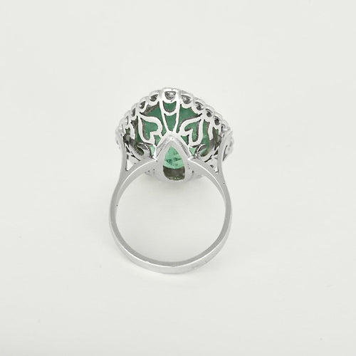 Bague 55 Bague en or blanc, émeraude de Colombie et diamants 58 Facettes GUIA022
