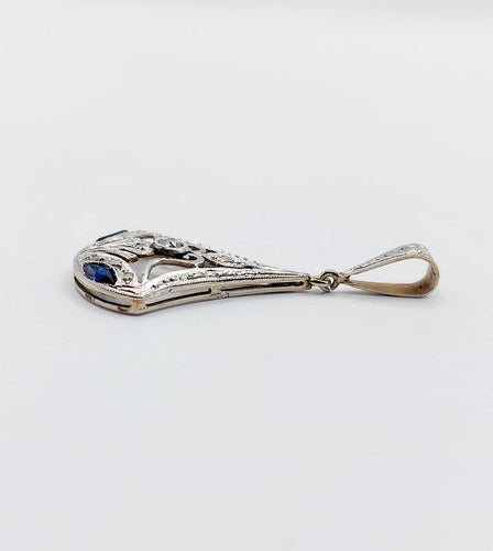 Art déco - Pendentif en or blanc 18k, platine, diamants et saphirs 58 Facettes A07721
