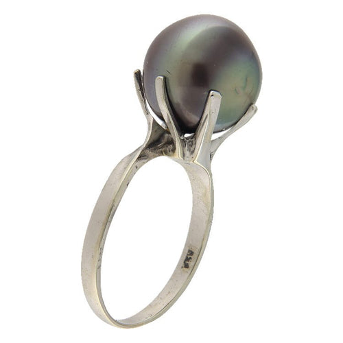 https://www.gioielleriaguidetti.it/wp-content/uploads/2026/08/G4005_b_Anello-in-oro-bianco-con-perla-di-Tahiti-1-rotated.jpg