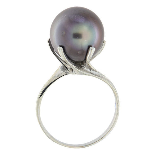 https://www.gioielleriaguidetti.it/wp-content/uploads/2026/08/G4005_c_Anello-in-oro-bianco-con-perla-di-Tahiti-rotated.jpg