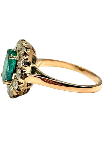 53 Bague en or rose, émeraude 1,50 ct et diamants 58 Facettes 2251