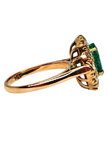 53 Bague en or rose, émeraude 1,50 ct et diamants 58 Facettes 2251