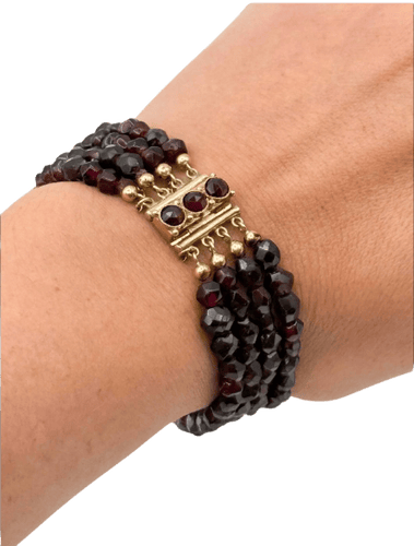 Bracelet quatre rangs de perles de grenat, fermoir or jaune 58 Facettes Lazuli08/09
