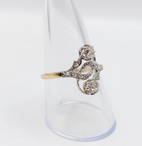 59 Bague toi et moi en or rose, platine et diamants 58 Facettes A07741