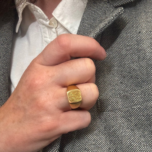 Bague 57 Chevalière aigle en or jaune 58 Facettes REF2528-295