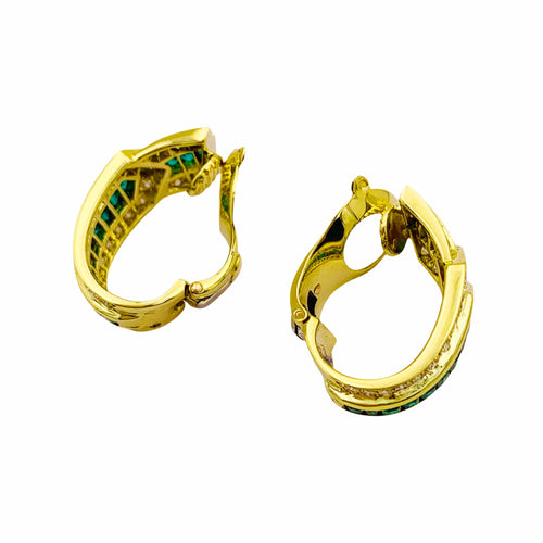 Boucles d'oreilles Van Cleef & Arpels Ceinture - Boucles d'oreilles en or jaune, diamants et émeraudes 58 Facettes 35964