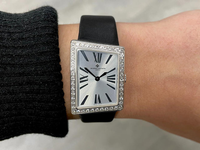 Vacheron Constantin - Montre 1972 asymétrique en or 18 carats et diamants 58 Facettes 8071