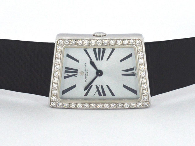 Vacheron Constantin - Montre 1972 asymétrique en or 18 carats et diamants 58 Facettes 8071