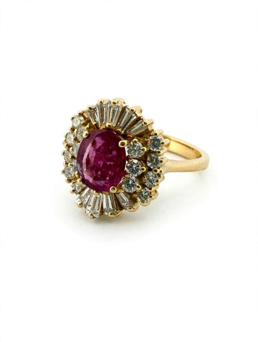 51 Bague vintage en or jaune 18 ct, rubis de Birmanie et diamants 58 Facettes 1205/A OC