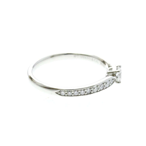 52 Tiffany & Co. Harmony - Bague solitaire en platine et diamants 58 Facettes wosr1tun16