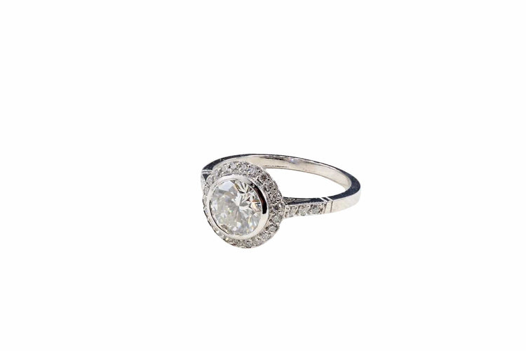 Bague 56 Bague entourage vintage en platine avec diamants 58 Facettes 22726 / 22717