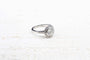 Bague 56 Bague entourage vintage en platine avec diamants 58 Facettes 22726 / 22717