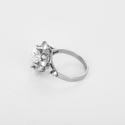 57 Bague solitaire en palladium et diamant 58 Facettes GUIA023