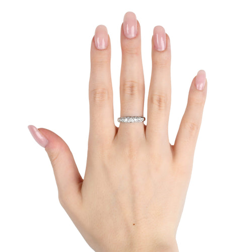 56 Bague en or blanc et diamants 0,66 ct 58 Facettes 11381