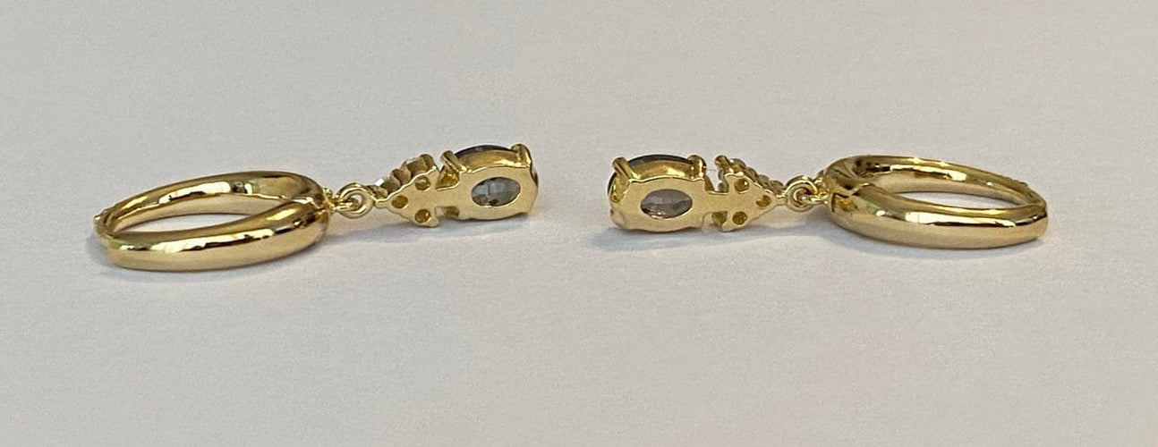 Boucles d'oreilles en or jaune, alexandrites et diamants 58 Facettes earrings