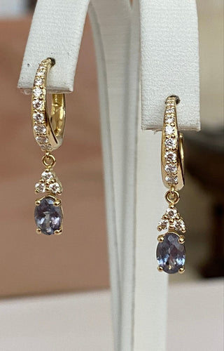 Boucles d'oreilles en or jaune, alexandrites et diamants 58 Facettes earrings