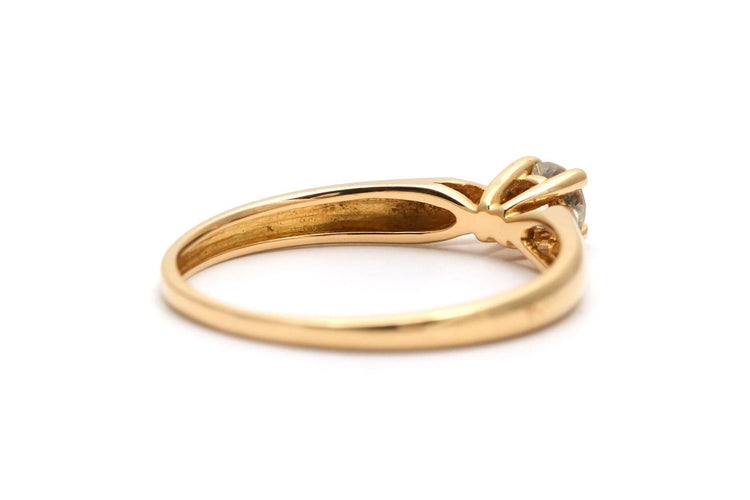 Bague 49 Bague contemporaine en or jaune 18 carats et diamant 0,15 ct 58 Facettes B934