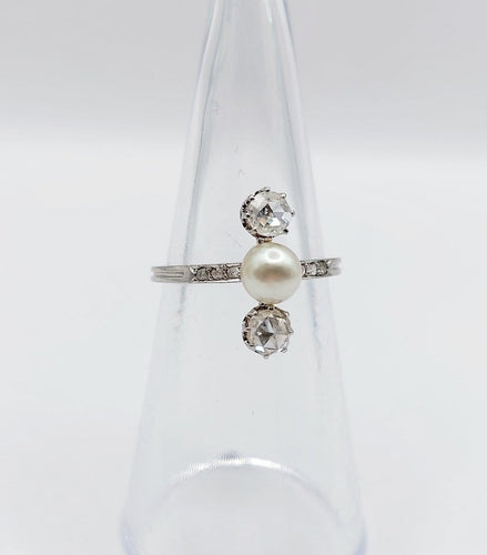 49 Bague antique en platine, perle et diamants taille rose 58 Facettes A07745