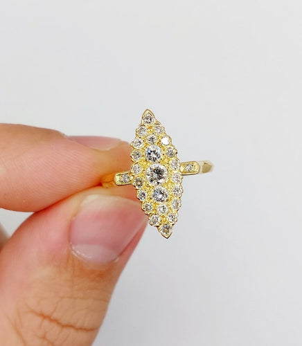 Bague 56 Bague marquise vintage en or 18K et diamants 58 Facettes A07747