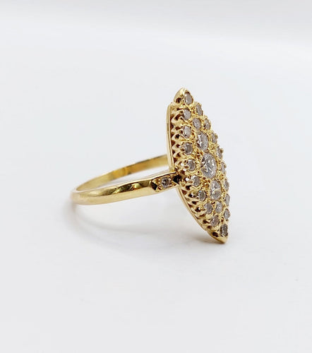 Bague 56 Bague marquise vintage en or 18K et diamants 58 Facettes A07747