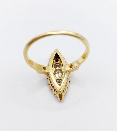 Bague 56 Bague marquise vintage en or 18K et diamants 58 Facettes A07747