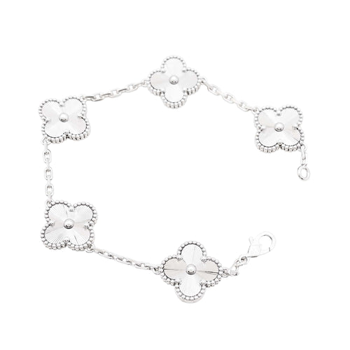 Bracelet Van Cleef & Arpels - Bracelet Alhambra en or blanc guilloché 58 Facettes 35950